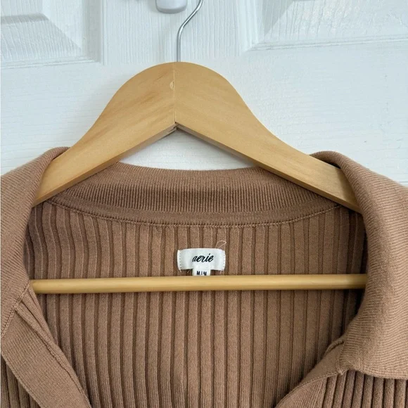 Aerie Ribbed Button-Up Knit Top Camel Tan NWOT - Picture 5 of 6